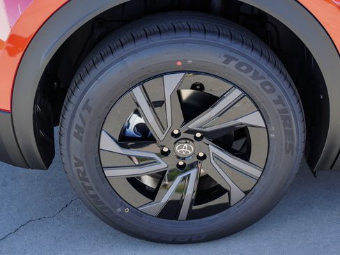 New 2026 Toyota C-HR AWD/4WD image 11