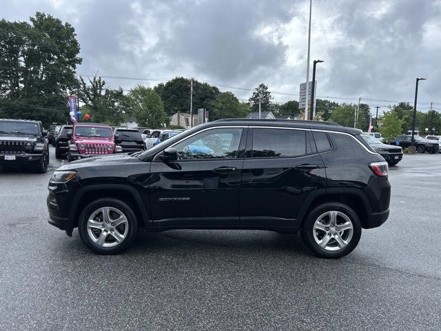 Used 2023 Jeep Compass Latitude AWD/4WD image 6