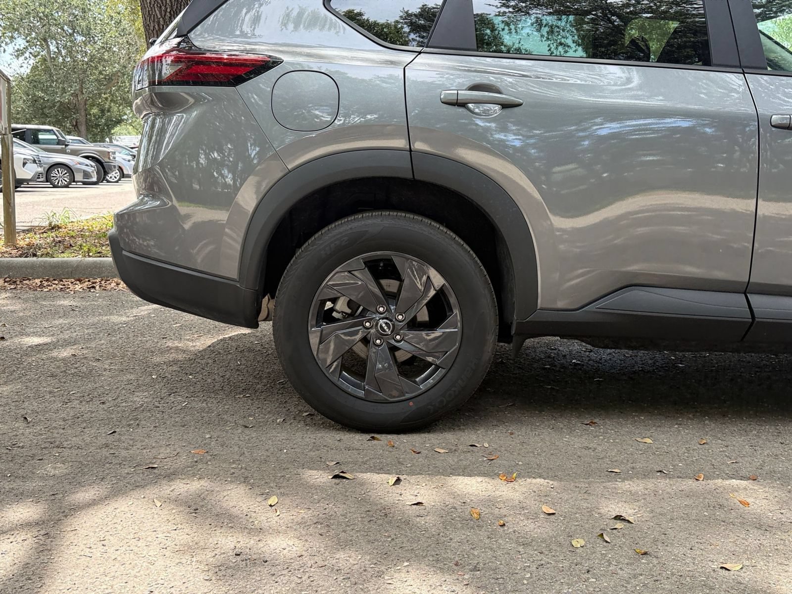 Used 2026 Nissan Rogue SV AWD/4WD image 28