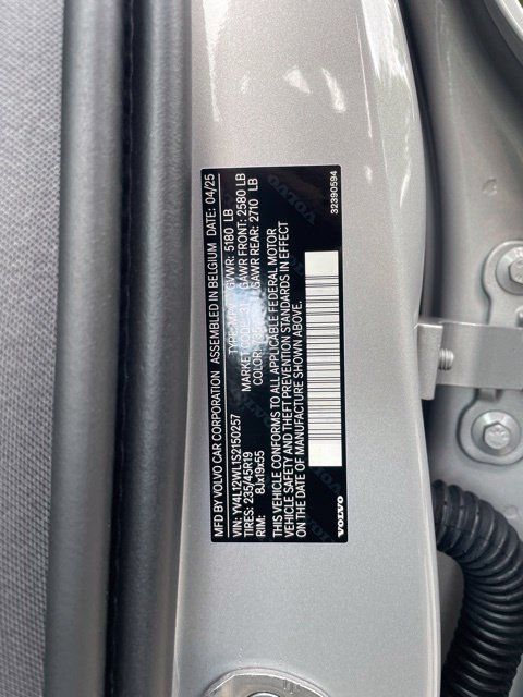 Certified 2025 Volvo V60 B5 Cross Country Ultra AWD/4WD image 27