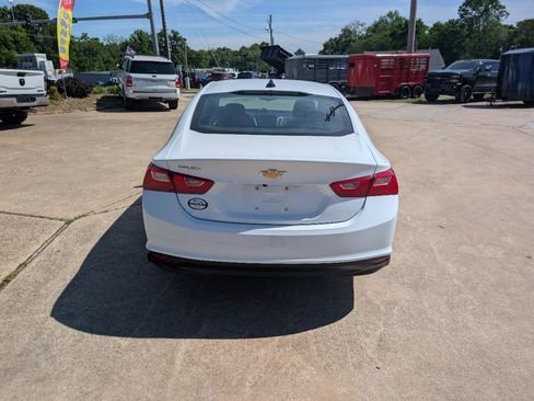 Used 2024 Chevrolet Malibu LS FWD image 8
