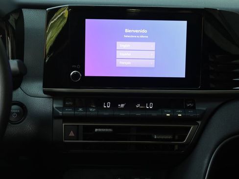 Used 2025 Toyota Camry LE FWD image 6