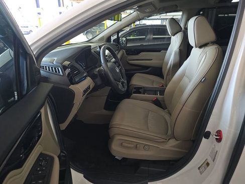 Used 2024 Honda Odyssey Elite image 8