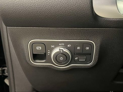 Certified 2026 Mercedes-Benz GLB 250 4MATIC image 21