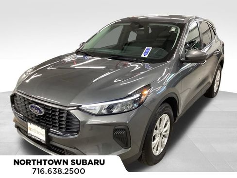 Used 2023 Ford Escape Active w/ Tech Pack #2 AWD/4WD image 1