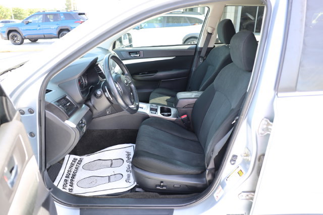 Used 2014 Subaru Outback 2.5i Premium AWD/4WD image 12