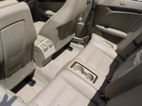 Used 2013 Mercedes-Benz E 350 Cabriolet image 36