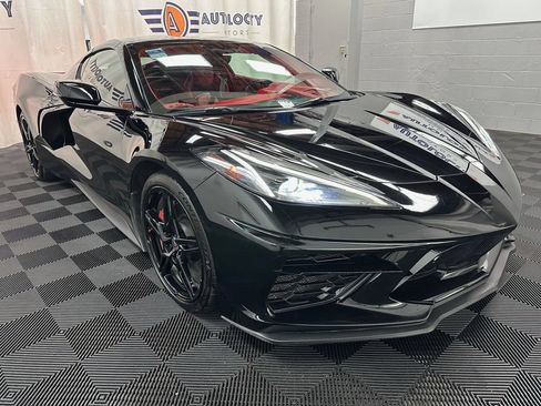 Used 2023 Chevrolet Corvette Stingray Premium Cpe w/ Z51 Performance Package RWD image 3