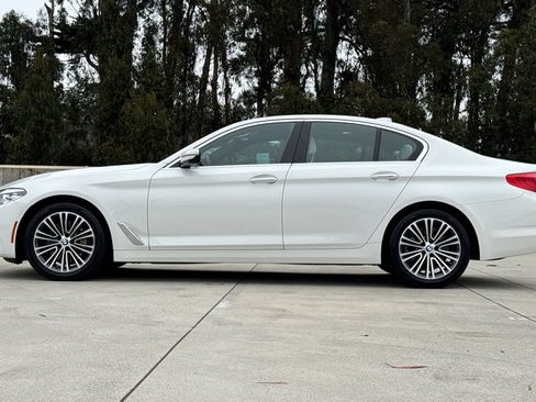 Used 2018 BMW 530i RWD image 2