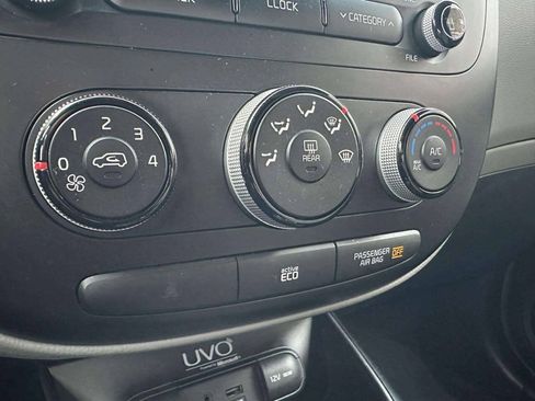 Used 2014 Kia Soul + w/ UVO w/Eservices Package FWD image 32