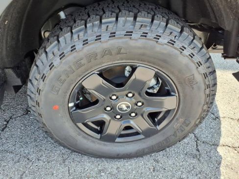 New 2025 Ford Bronco Outer Banks AWD/4WD image 4