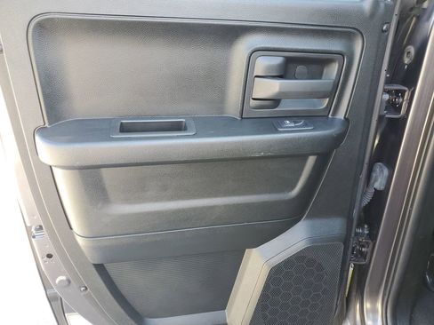 Used 2018 RAM 1500 Express image 17