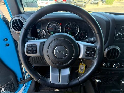 Used 2017 Jeep Wrangler Freedom Edition image 15