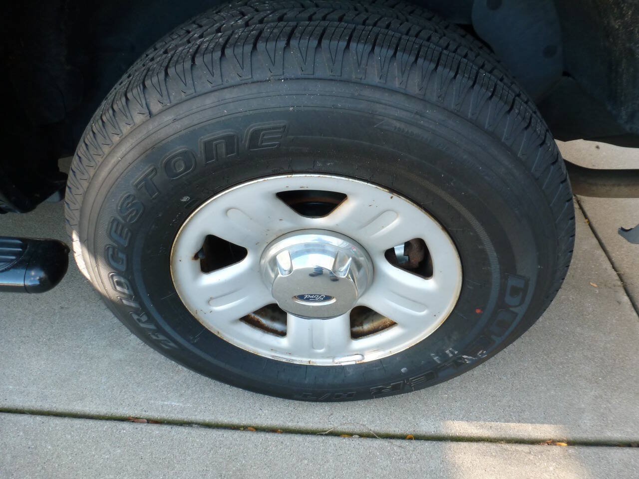 Used 2004 Ford Explorer Sport XLT AWD/4WD image 17
