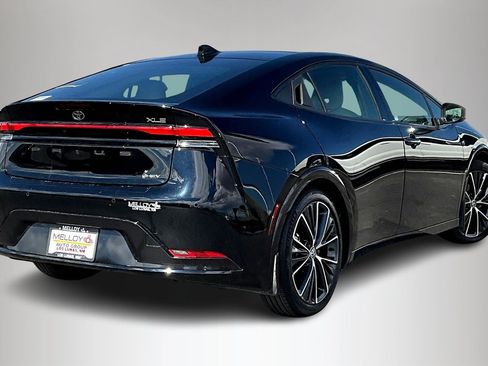 Used 2024 Toyota Prius XLE image 6