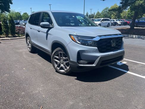 Certified 2023 Honda Passport EX-L image 2