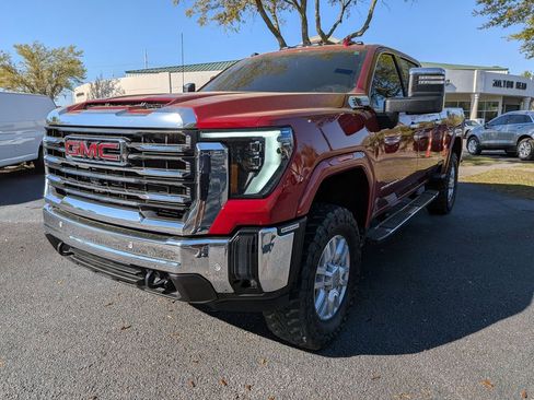 Used 2024 GMC Sierra 2500 SLT w/ SLT Premium Package image 8