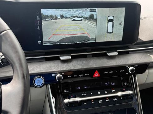 Used 2024 Kia Carnival SX FWD image 21