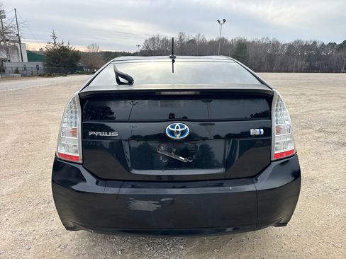 Used 2011 Toyota Prius Five image 7