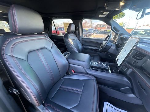 Used 2023 Ford Expedition Max Limited image 26