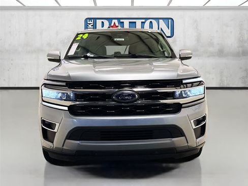 Used 2024 Ford Expedition Max Limited AWD/4WD image 2