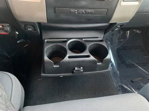 Used 2012 RAM 2500 ST w/ PWR & Remote Entry Group image 32