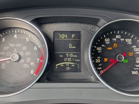 Used 2015 Volkswagen Jetta S image 19