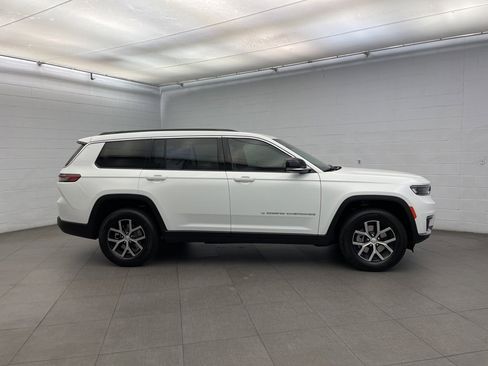 New 2025 Jeep Grand Cherokee L Limited image 2