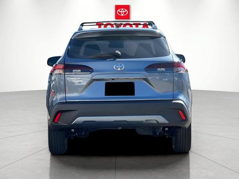 New 2026 Toyota Corolla Cross LE w/ Moonroof Package FWD image 4