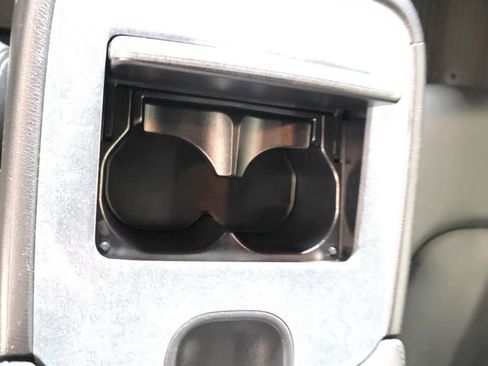 Used 2023 Nissan Armada SL w/ Midnight Edition Package image 19