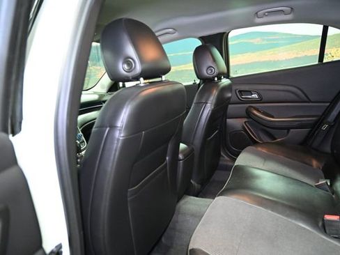 Used 2016 Chevrolet Malibu LT image 41