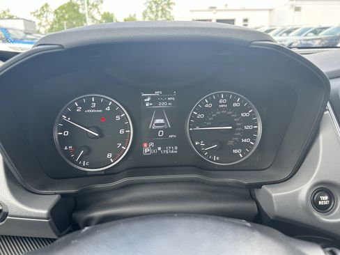Certified 2025 Subaru Crosstrek 2.0i Premium AWD/4WD image 11