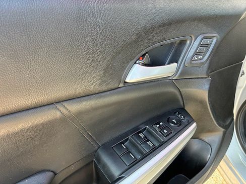 Used 2014 Honda Crosstour EX-L image 11