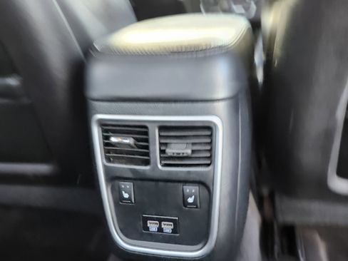 Used 2016 Dodge Charger R/T Scat Pack w/ Beats Audio Group image 17