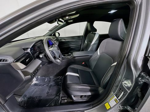 Certified 2025 Toyota Camry SE w/ Convenience Package FWD image 12