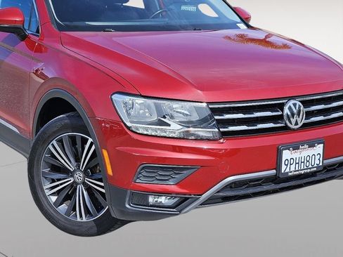 Used 2018 Volkswagen Tiguan SEL FWD image 4