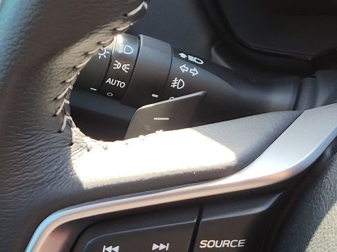 Certified 2025 Subaru Outback Premium image 28