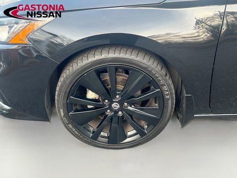 Used 2022 Nissan Altima 2.5 SR w/ Midnight Edition Package image 35