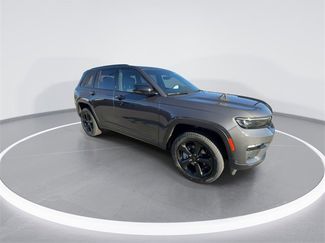 New 2025 Jeep Grand Cherokee Limited video 2