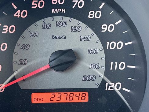 Used 2006 Toyota Tacoma PreRunner w/ SR5 Pkg #2 RWD image 13
