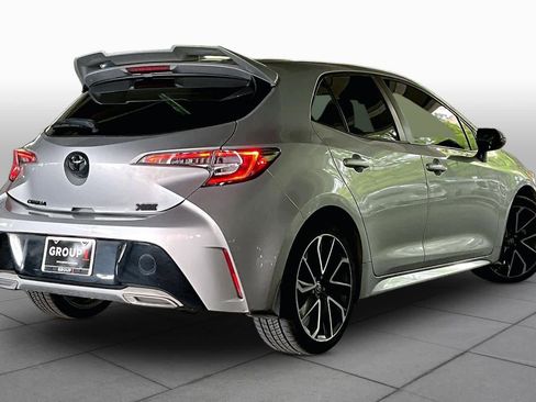 Used 2019 Toyota Corolla XSE FWD image 12