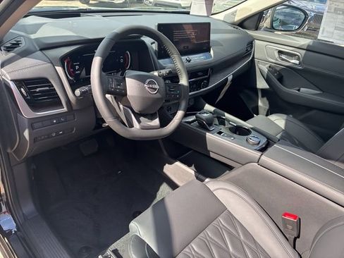 New 2026 Nissan Rogue Platinum w/ Platinum Premium Package AWD/4WD image 10
