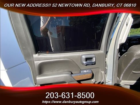 Used 2018 GMC Sierra 1500 Denali w/ Denali Ultimate Package AWD/4WD image 25