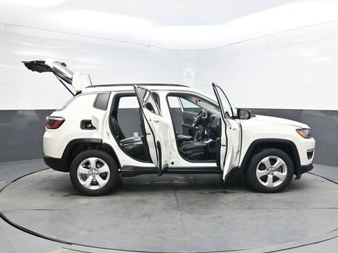 Used 2020 Jeep Compass Latitude w/ Popular Equipment Group AWD/4WD image 52