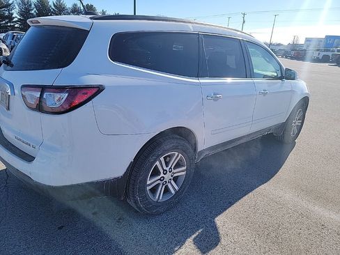 Used 2016 Chevrolet Traverse LT image 12