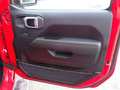 New 2025 Jeep Wrangler Sahara w/ Technology Group image 6