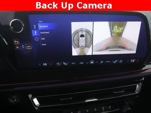 Used 2025 Chevrolet Traverse RS image 25