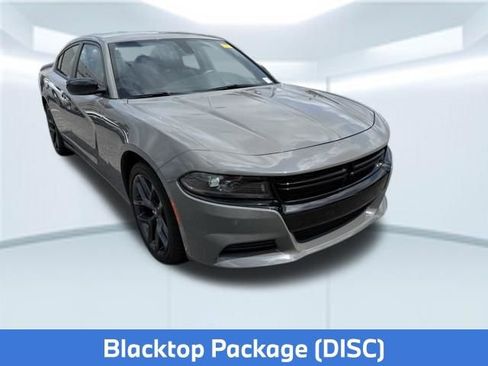 Used 2023 Dodge Charger SXT w/ Blacktop Package RWD image 4