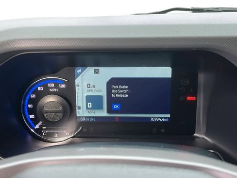 Used 2022 Ford Bronco Black Diamond image 16