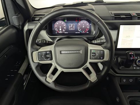 Used 2024 Land Rover Defender 110 SE AWD/4WD image 16